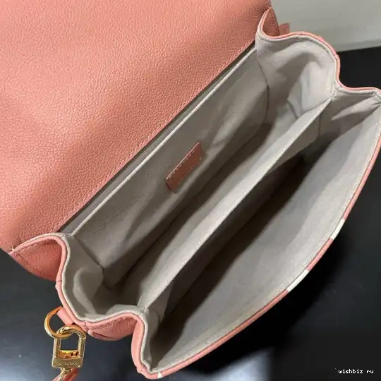 WIS LOUIS VUITTON POCHETTE MÉTIS 0425